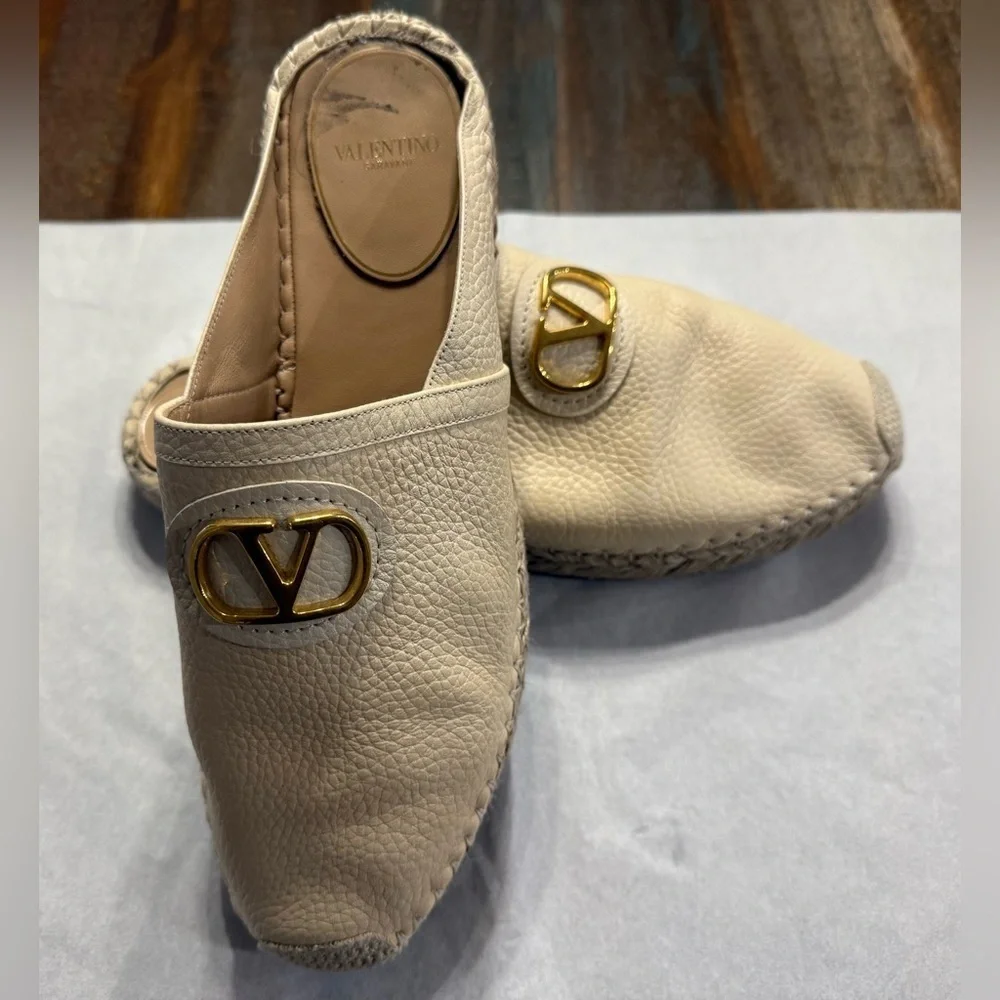 Valentino Garavani VLogo Leather Espadrille Mules Size 41 Made in Italy EUC